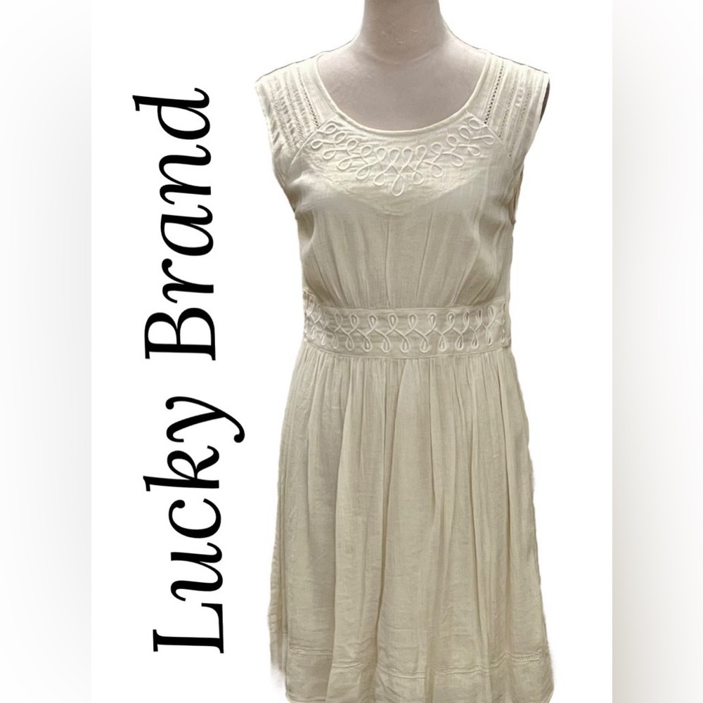 💖White Cotton Summer Dress with Embroidered Detailing